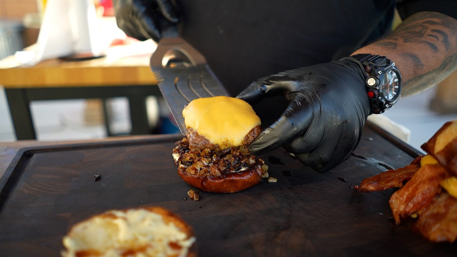 How to Make the Perfect Wendys Baconator at Home Smokin' and Grillin