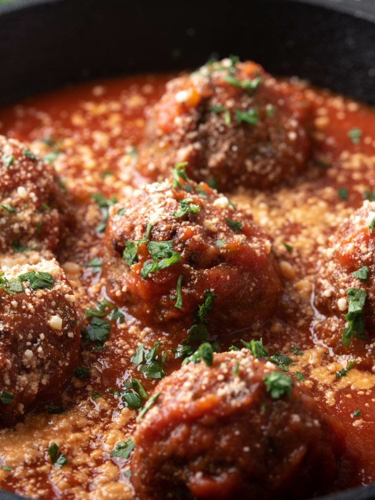 Meatballs in Sauce: The Ultimate Comfort Food Recipe to Satisfy Your Soul