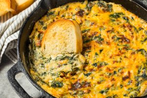 Baked Spinach Dip in a Cast Iron Skillet: The Ultimate Recipe for Irresistible Flavor