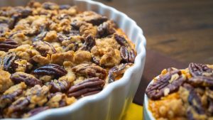 Sweet Potato Casserole with Butter Pecan Crumble Topping: A Southern Classic with a Twist