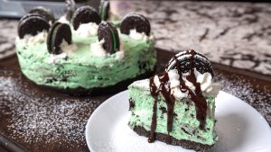Easy No-Bake Mint Oreo Cheesecake: Your Ultimate Minty Dessert Fix