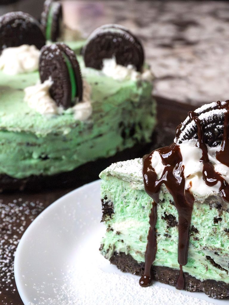 Easy No-Bake Mint Oreo Cheesecake: Your Ultimate Minty Dessert Fix