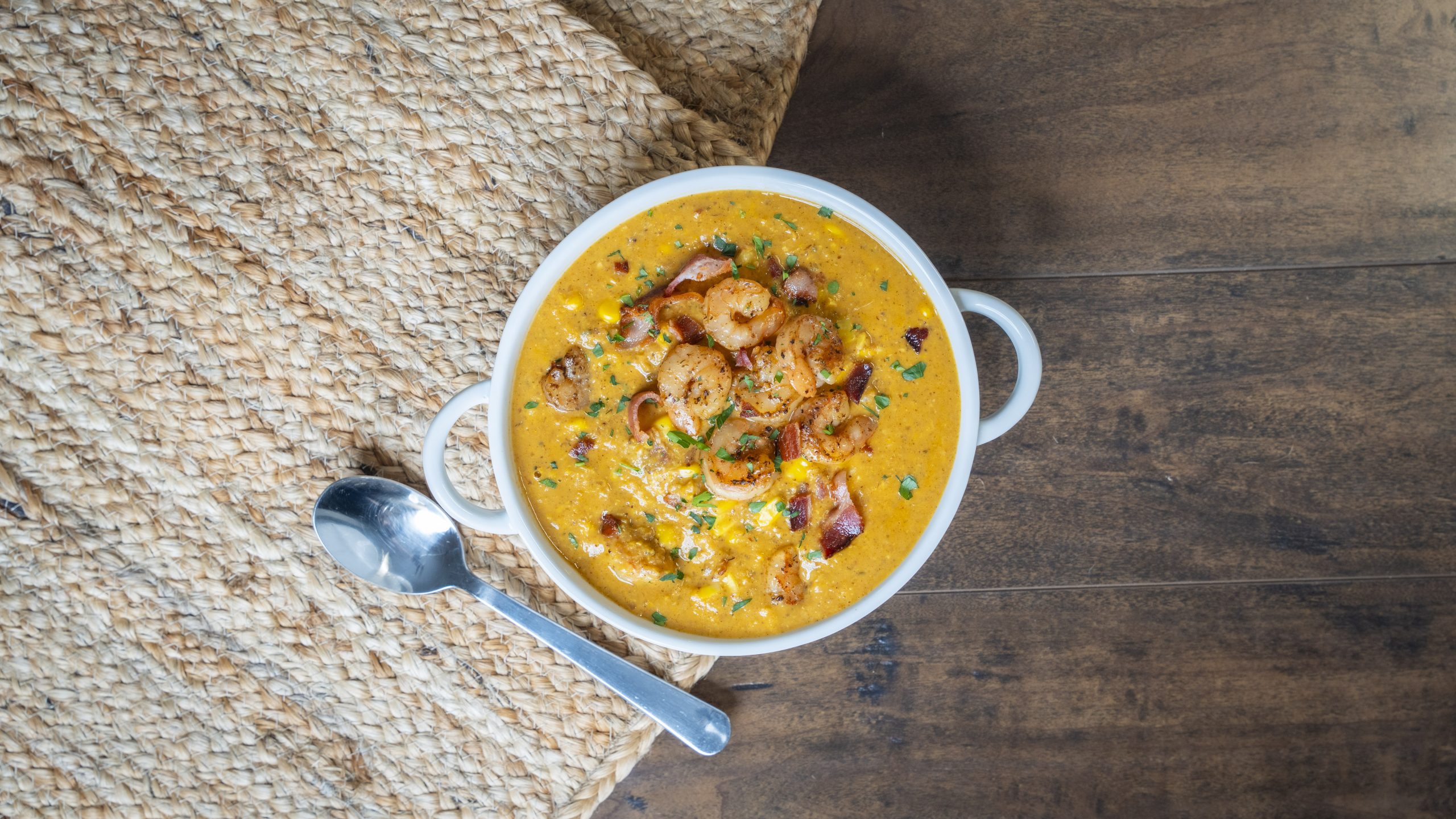 Shrimp and Corn Chowder: A Bowl of Comfort and Flavor